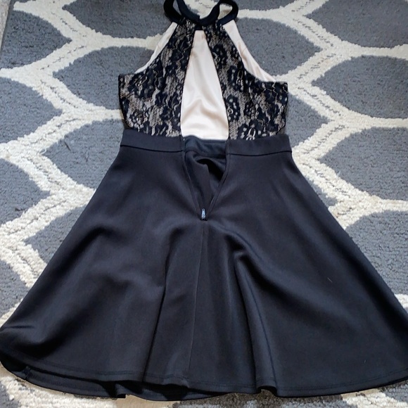 Short party dress - Picture 2 of 4